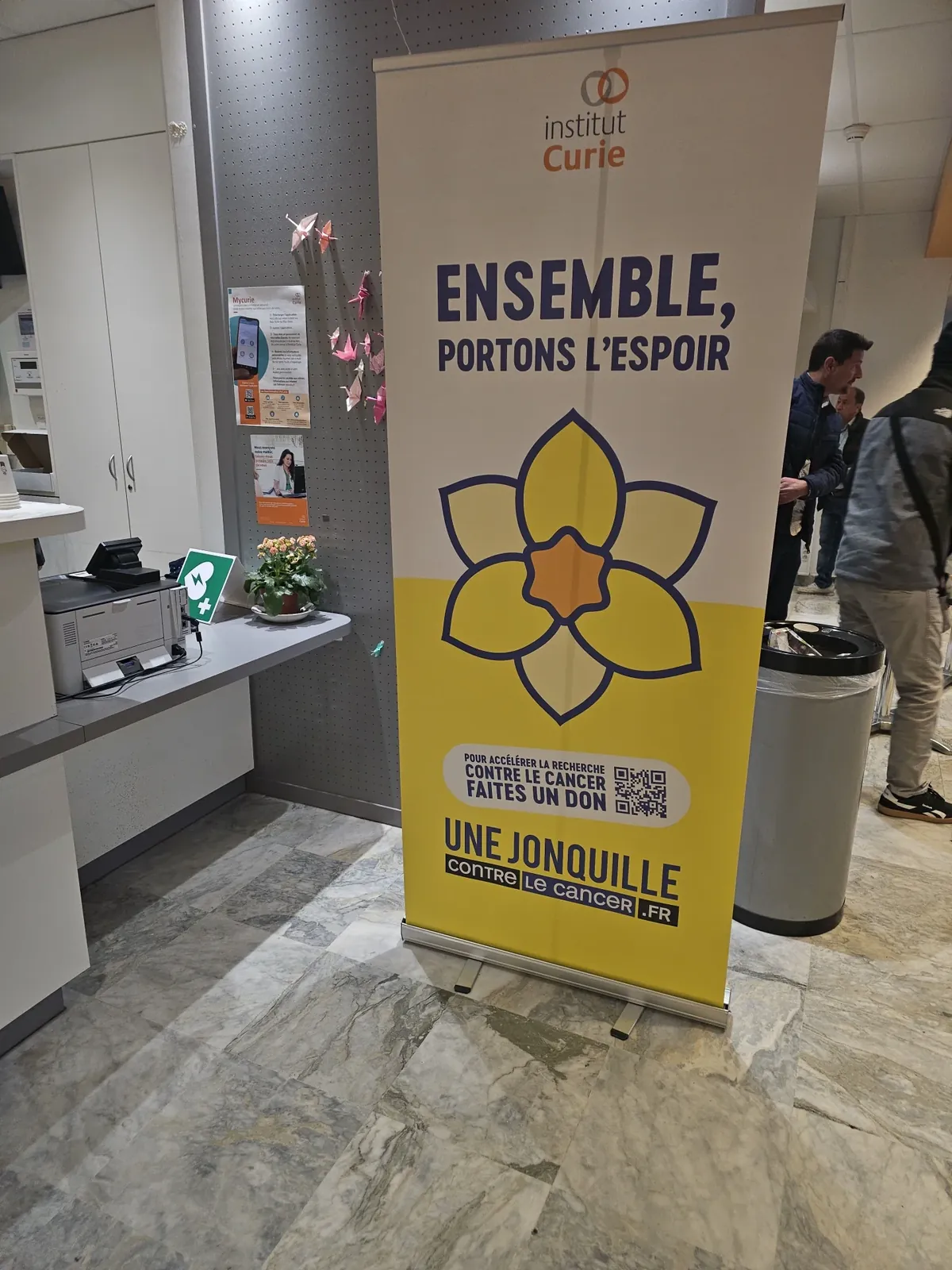 Hall d'un centre de soins spécialisé desservi par Taxi ML en taxi conventionné