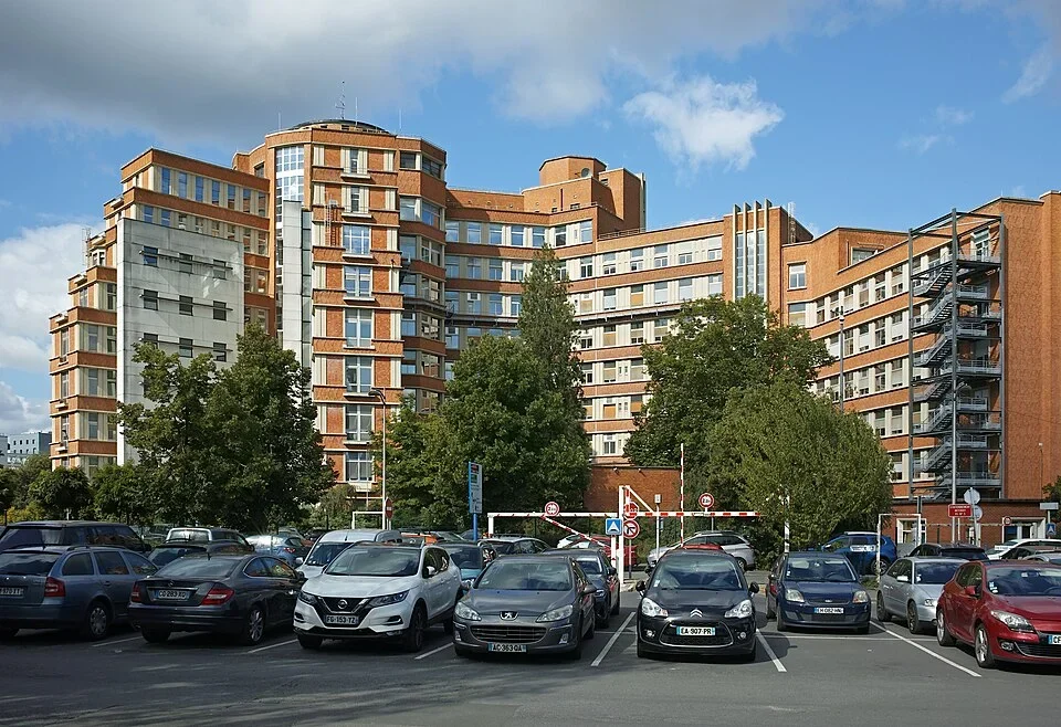 Hôpital Claude-Huriez du CHU de Lille, desservi en taxi conventionné