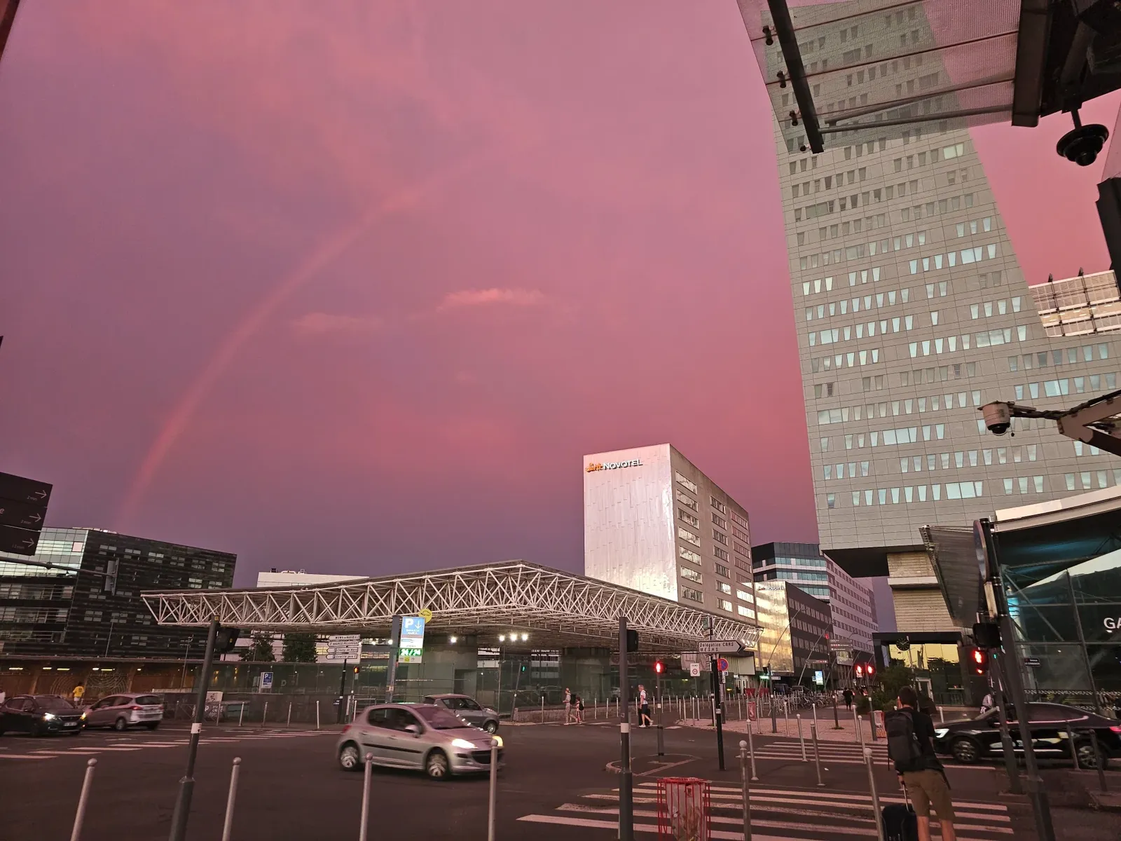 Quartier de la gare Lille Europe, desservi par Taxi ML