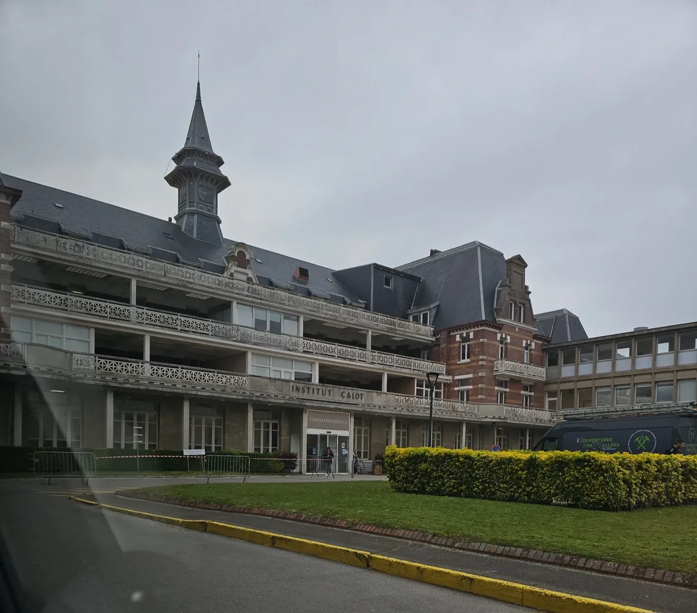 Établissement hospitalier desservi en taxi conventionné à Lille